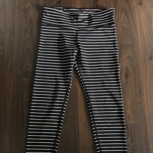 GapFit Blackout Technology Leggings